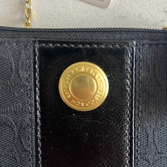 Coach signature mini skinny with patent leather NWT - Picture 5 of 7